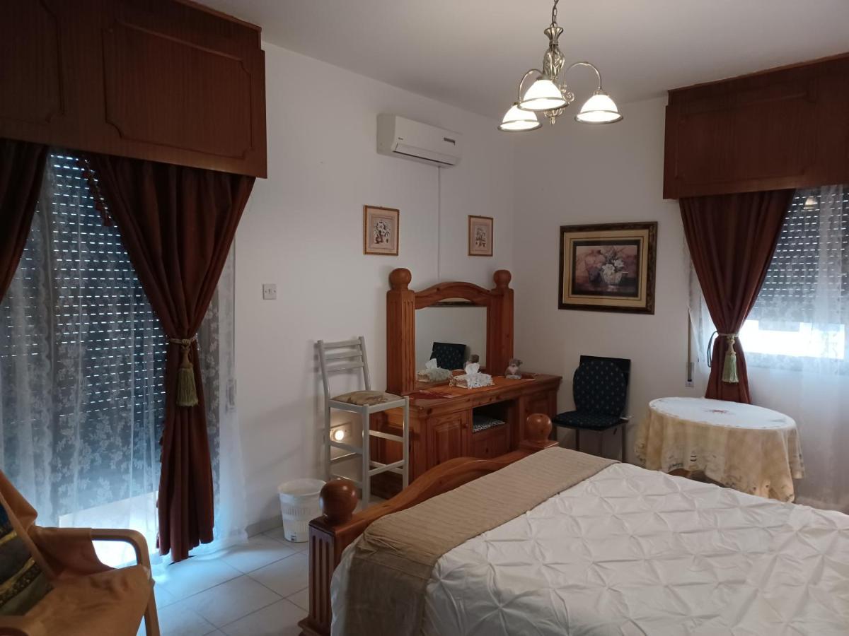 Shared Top 1st floor villa Limassol Exteriör bild